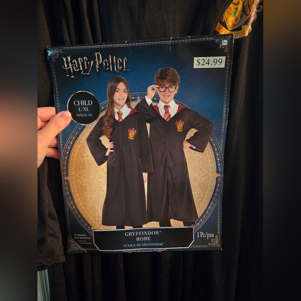 Child Harry Potter Gryffindor Robe And Hermione Wand, L/XL